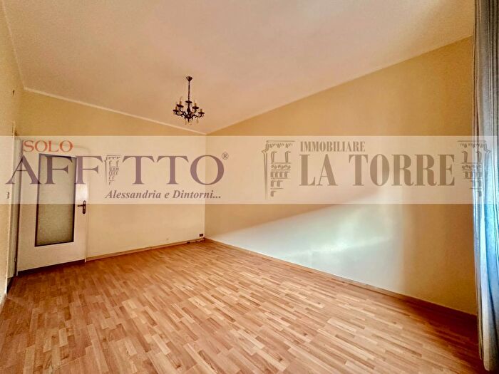 Appartamento trilocale in vendita in Via Colombara, Pozzolo Formigaro