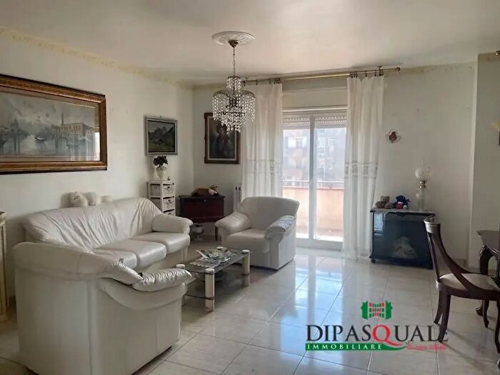 Appartamento con 6 locali in vendita in Via Berlinguer, Ragusa