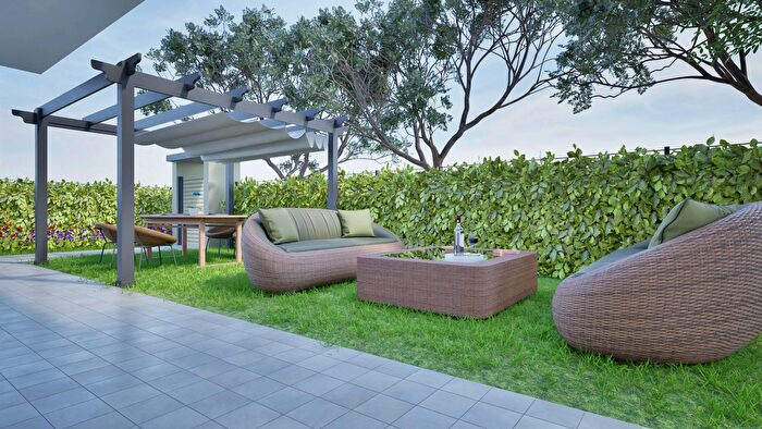 Appartamento quadrilocale in vendita in Via GRodari, Cislago