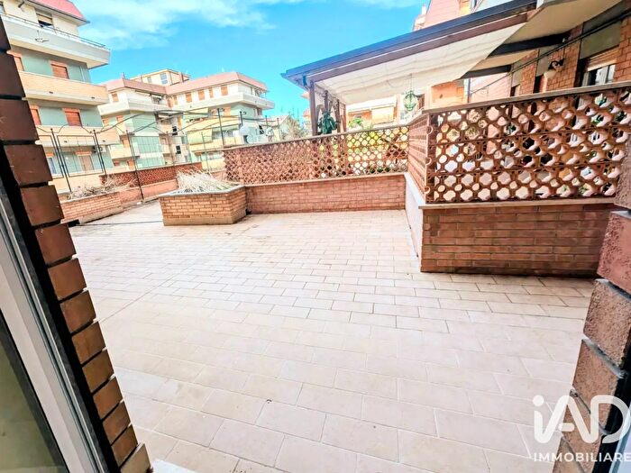 Appartamento con 7 locali in vendita in Piazza Venezuela, Sulmona