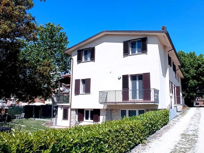 Appartamento con 5 locali in vendita in Via Pievaiola Z, Perugia