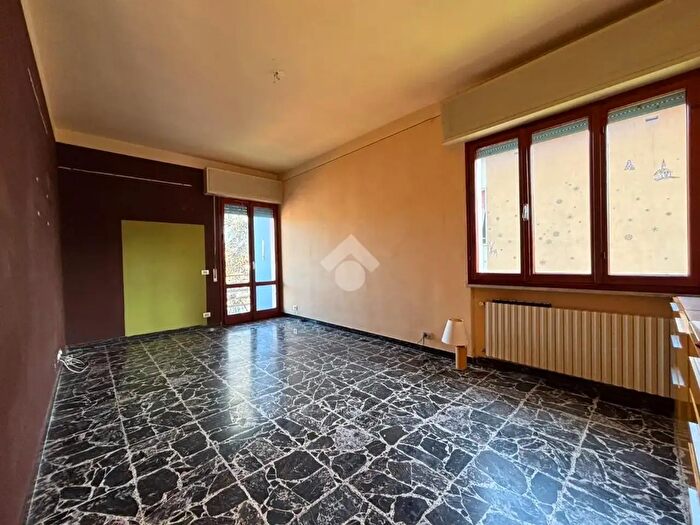 Appartamento trilocale in vendita in Viale Europa, Lucca