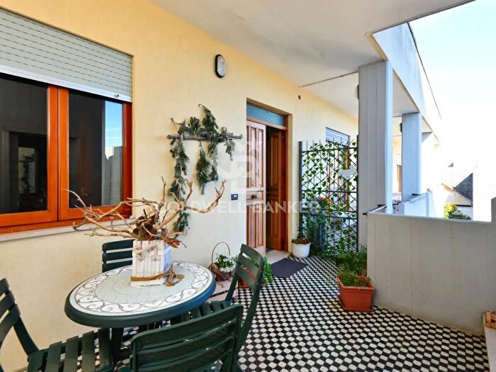 Appartamento con 6 locali in vendita in Via Cesare Battisti, Maglie