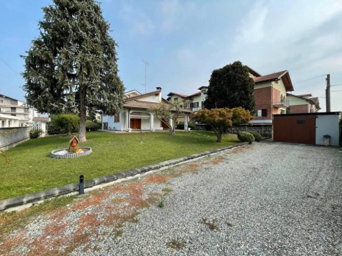 Case in Vendita e in Affitto - 3