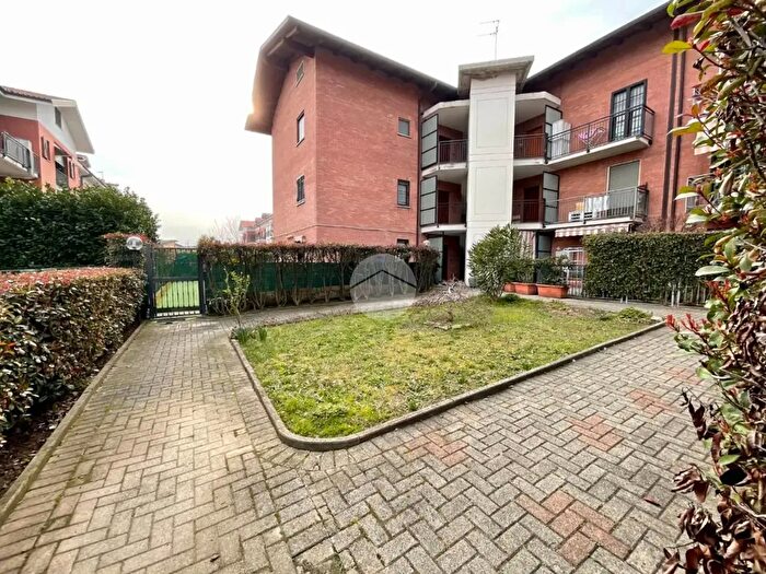 Appartamento quadrilocale in vendita in Via del Padre, Leini