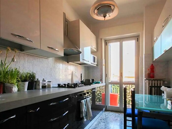 Appartamento monolocale in affitto in Alzaia Naviglio Pavese, Milano