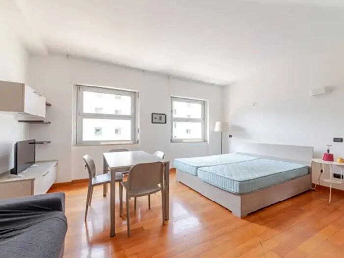 Appartamento monolocale in vendita in Via Vitruvio, Milano
