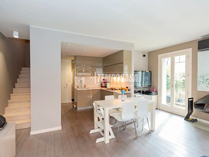 Casa quadrilocale in vendita in Via Antonio Stoppani E, Brescia