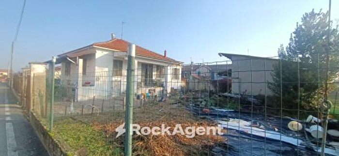 Casa quadrilocale in vendita in Via Cavallera, Frascarolo