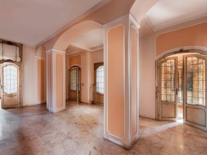 Appartamento con 5 locali in vendita in Viale Thovez, Torino