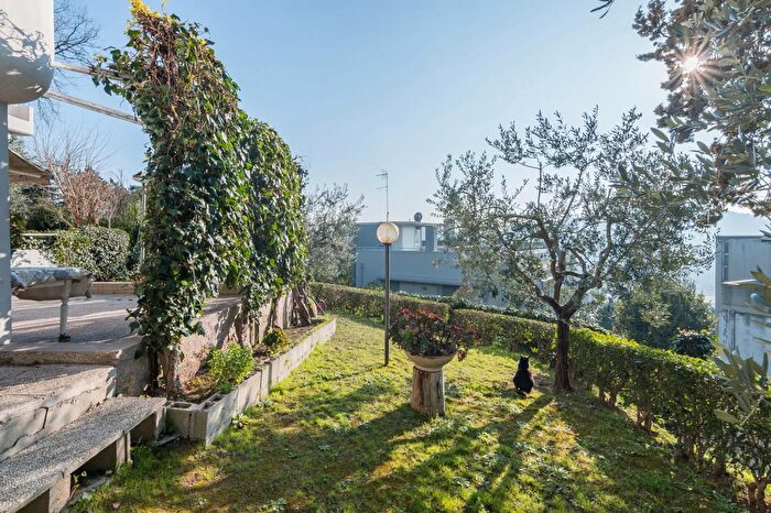 Appartamento con 5 locali in vendita in Via Adda, Pesaro