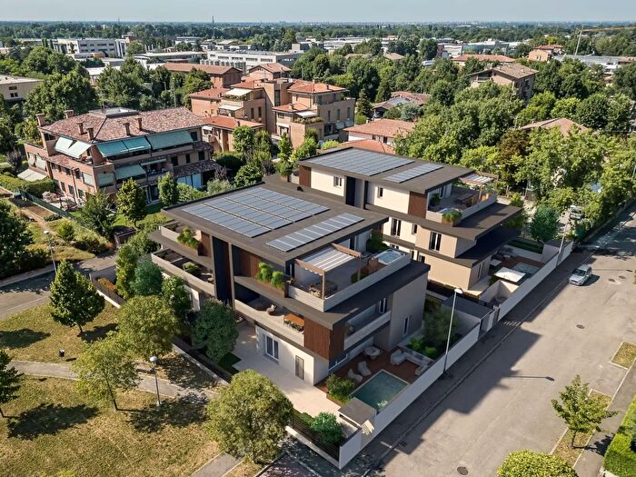 Appartamento con 5 locali in vendita in Via Monte Calvari, Castelnuovo Rangone