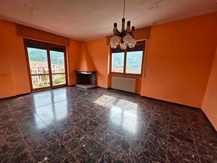 Appartamento trilocale in vendita in Via Leonardo da Vinci, Omegna