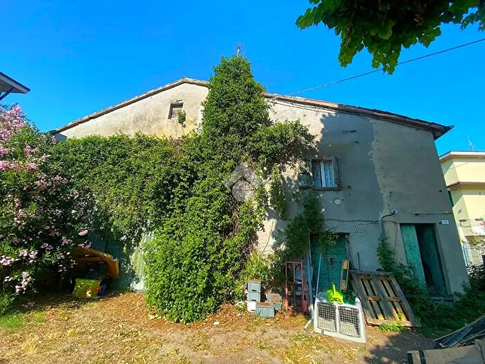 Casa quadrilocale in vendita in Via Trieste, Meldola