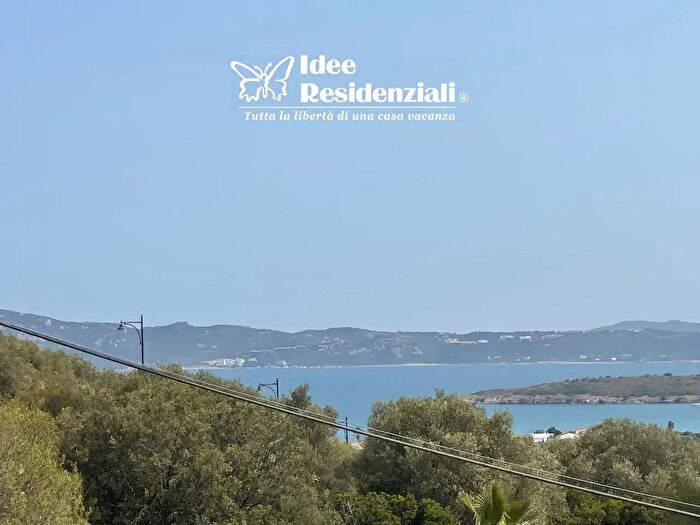 Casa con 6 locali in vendita in Via Juanne Secche, Olbia