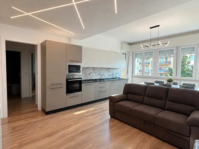 Appartamento quadrilocale in vendita in Via Vincenzo Gioberti, Ancona