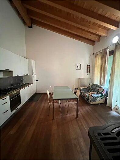 Appartamento trilocale in vendita in Crocetta del Montello Via Nord Montello, Montebelluna