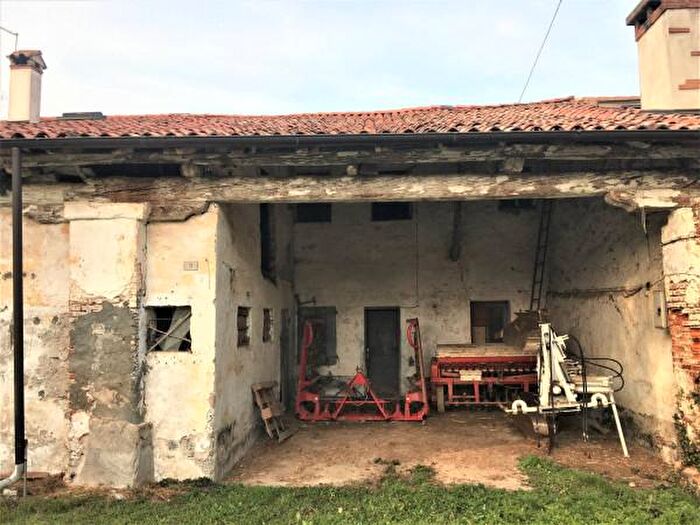 Casa con 6 locali in vendita in Cittadella