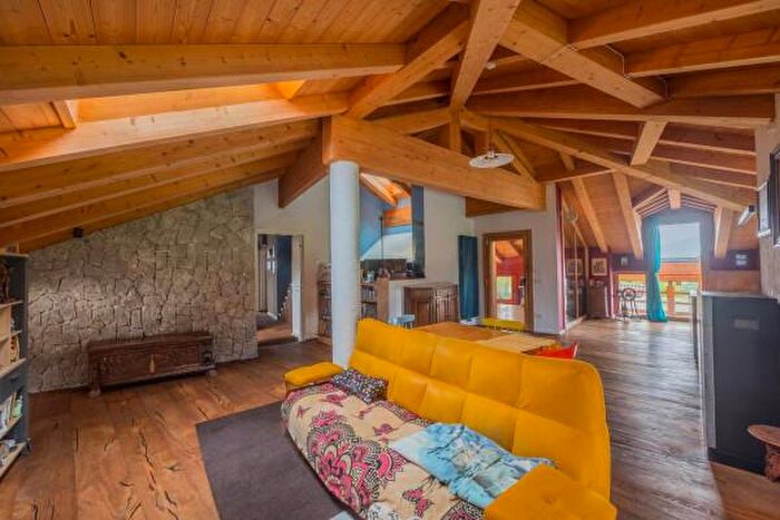 Appartamento trilocale in vendita in Frazione Poia, Comano Terme