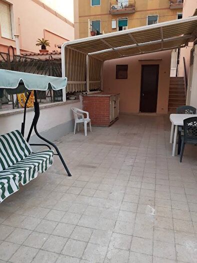 Appartamento trilocale in affitto in Via Piave, Gaeta