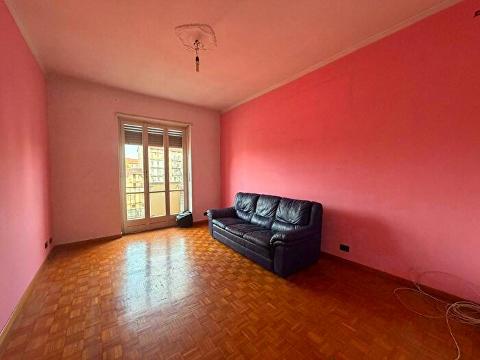 Appartamento trilocale in affitto in Via Netro, Campidoglio, Torino