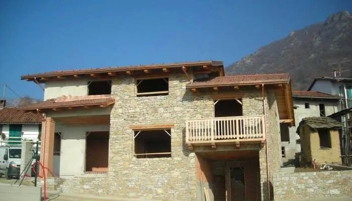 Casa con 5 locali in vendita in Cantalupa