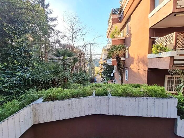 Appartamento bilocale in affitto in Via Courmayeur, Roma