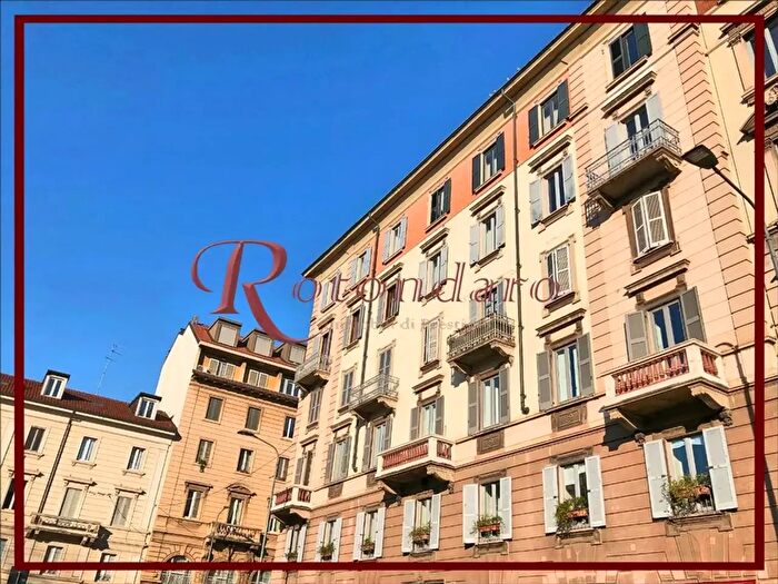Appartamento quadrilocale in vendita in Via San Michele del Carso, Milano