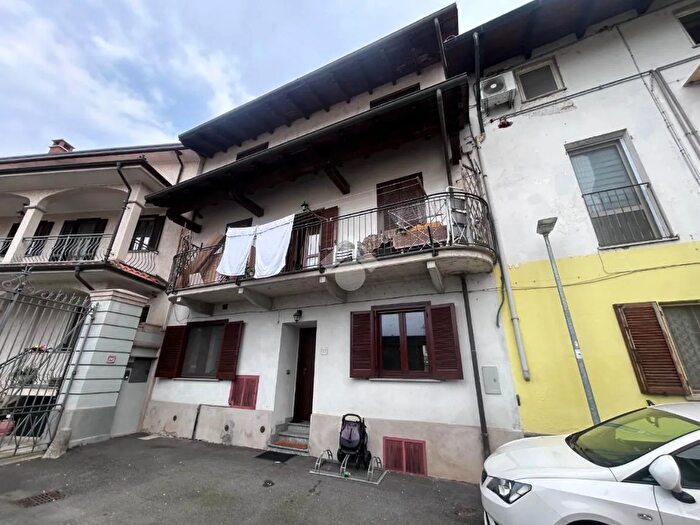 Appartamento con 8 locali in vendita in Corso Vittorio Emanuele, Tronzano Vercellese