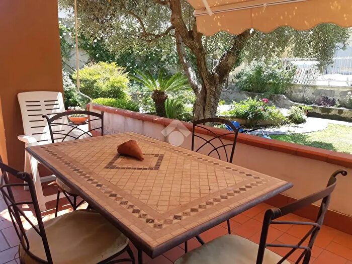 Casa con 9 locali in vendita in Via Cicalesi, Nocera Inferiore