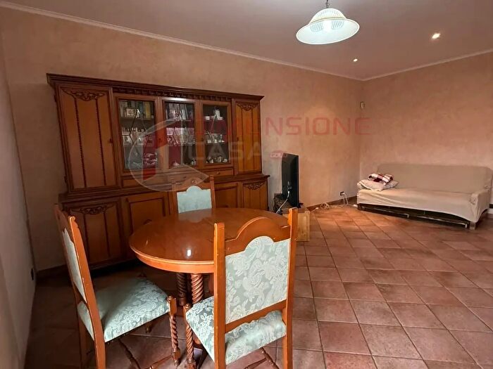 Appartamento con 5 locali in vendita in Via del Fosso dellOsa, Roma