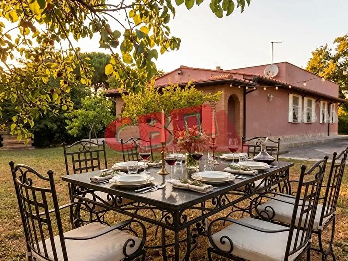Casa con 5 locali in vendita in Livorno