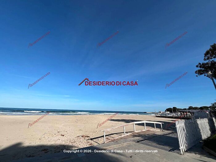 Appartamento trilocale in affitto in Viale Giunone, Mondello Valdesi, Palermo