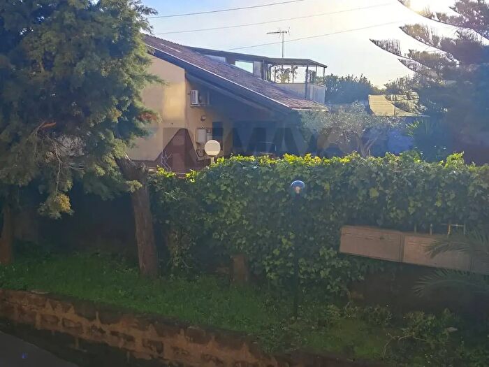 Appartamento bilocale in vendita in Via San Giuseppe, Aci SantAntonio