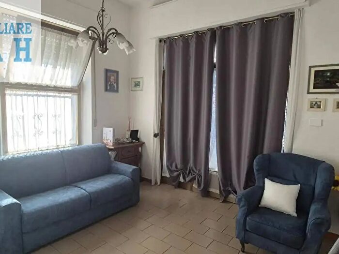 Appartamento quadrilocale in vendita in Via Puccini, Viareggio