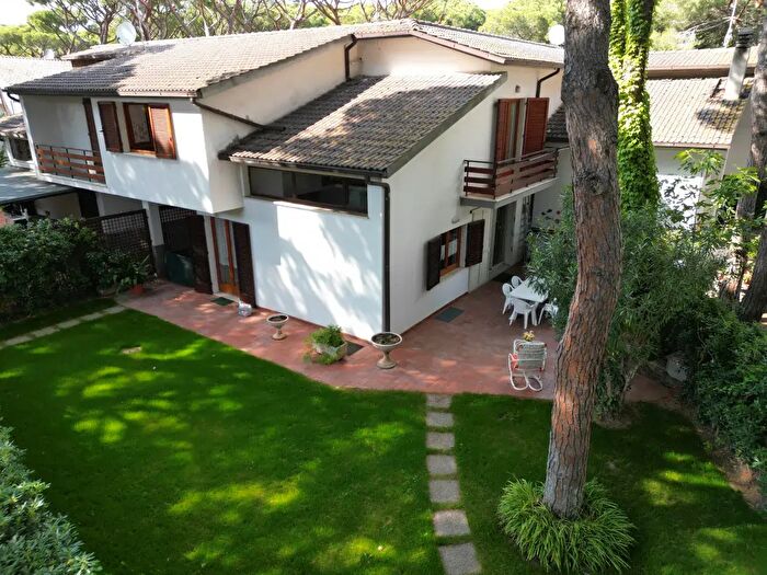 Casa quadrilocale in vendita in Via John Fitzgerald Kennedy, Castiglione Della Pescaia