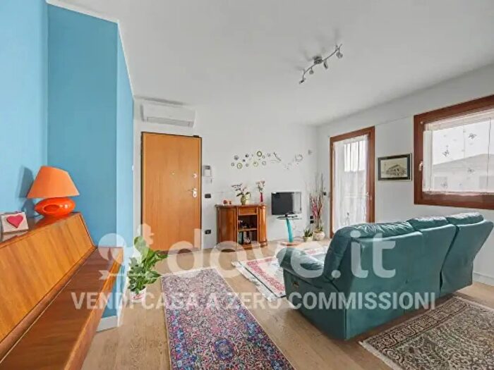 Appartamento trilocale in vendita in Strada Statale Pasubio, Vicenza