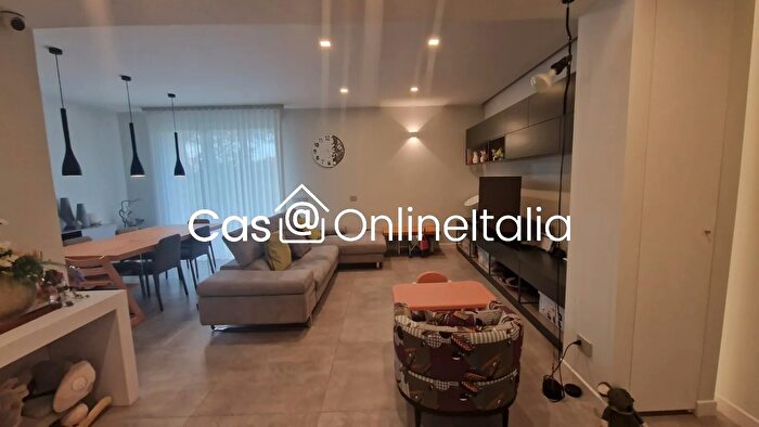 Casa con 5 locali in vendita in Piazza Palermo Sesto Fiorentino Firenze, Sesto Fiorentino