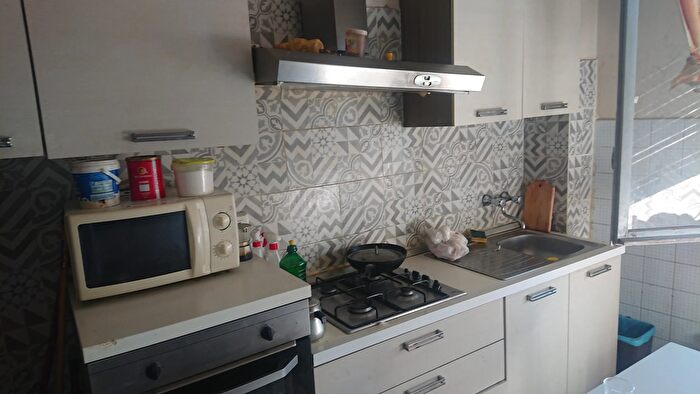 Appartamento trilocale in vendita in Via Giovanni Pascoli, Guastalla