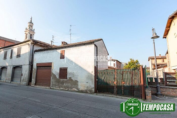 Appartamento trilocale in vendita in Via Roma, Ripalta Cremasca