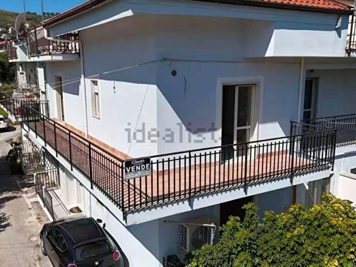Appartamento trilocale in affitto in Via Vigna Grande, Centro, Agropoli