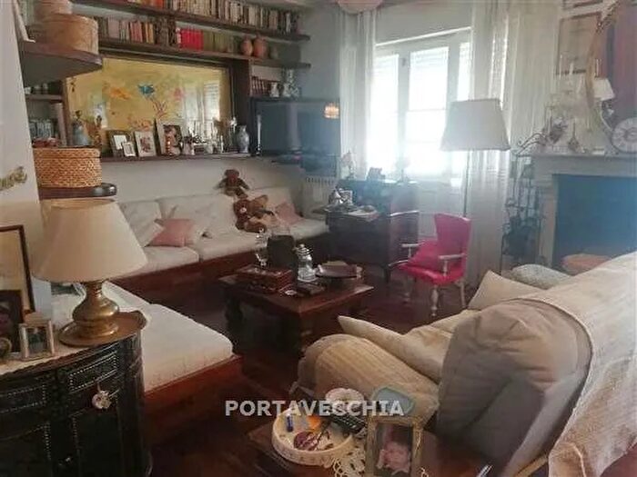 Appartamento con 5 locali in vendita in Grosseto