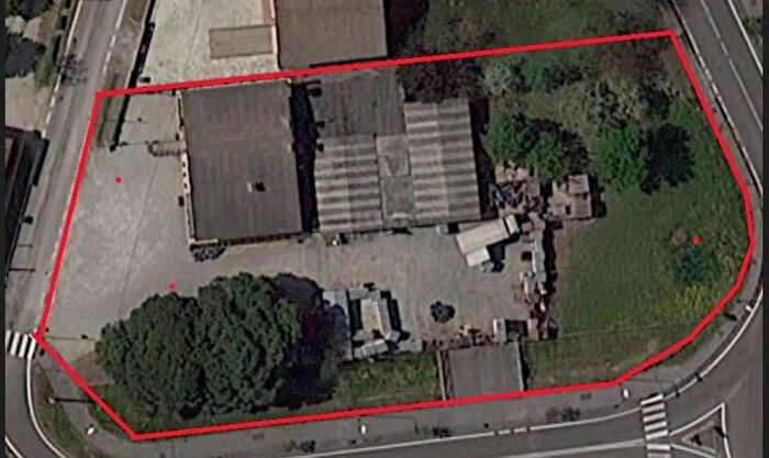 Casa con 8 locali in vendita in Via E De Amicis Castelfranco Veneto, Castelfranco Veneto