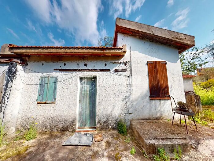 Casa bilocale in vendita in Strada Vicinale SantAnatolia, Sassari