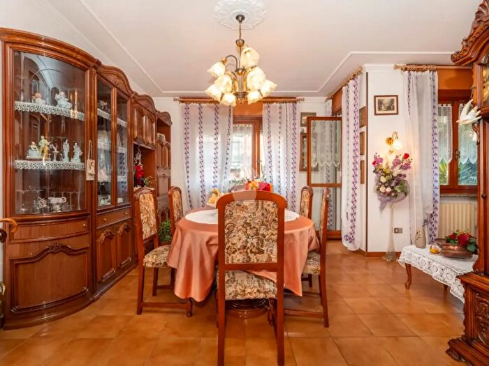 Appartamento quadrilocale in vendita in Via Suor Vincenza Benef, Caselle Torinese