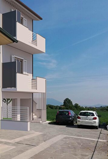 Casa quadrilocale in vendita in Via Baracca, Campi Bisenzio