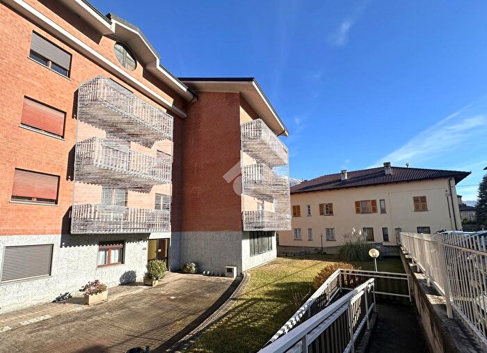 Case in Vendita e in Affitto - 2