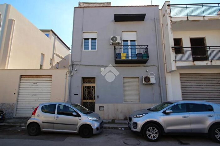 Casa trilocale in vendita in Via Liguria, Erice