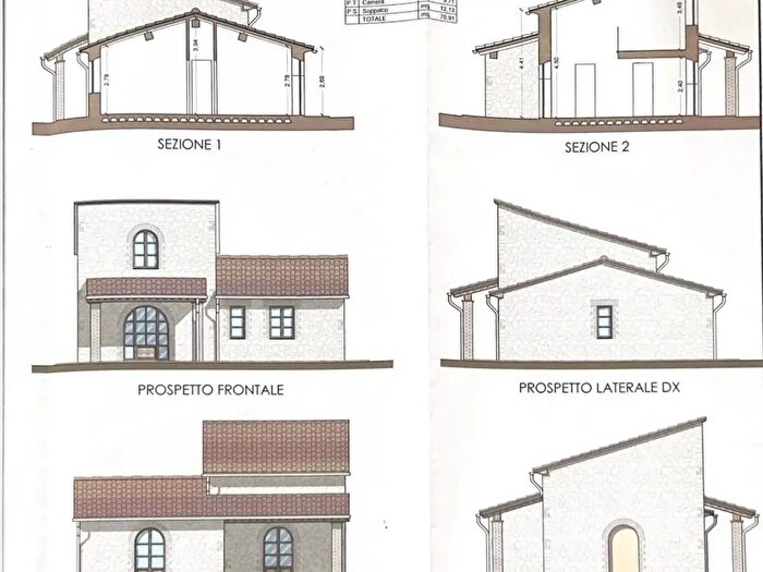 Casa con 5 locali in vendita in Volterra