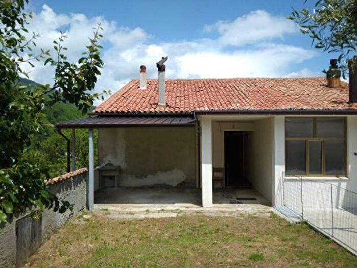 Appartamento bilocale in vendita in Via della Scuola Ginnica, Fagnano Castello